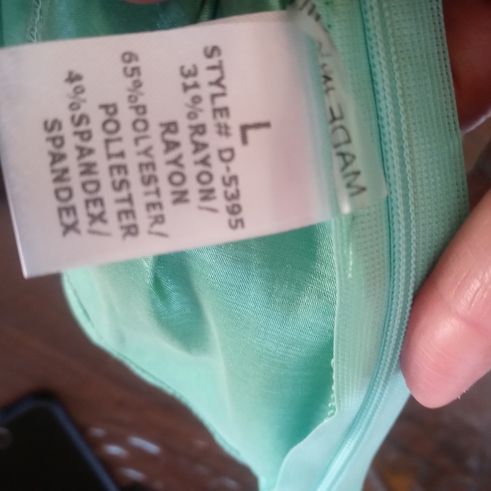 Green Ruffle Top Nwt - Picture 7 of 7